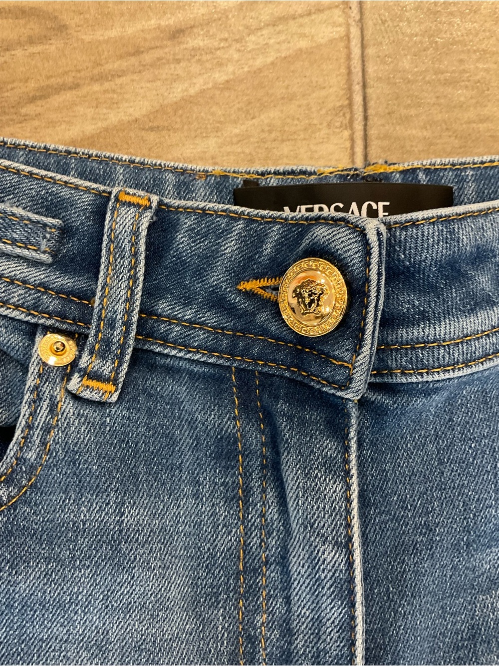 Versace Jeans - Picture 3 of 6